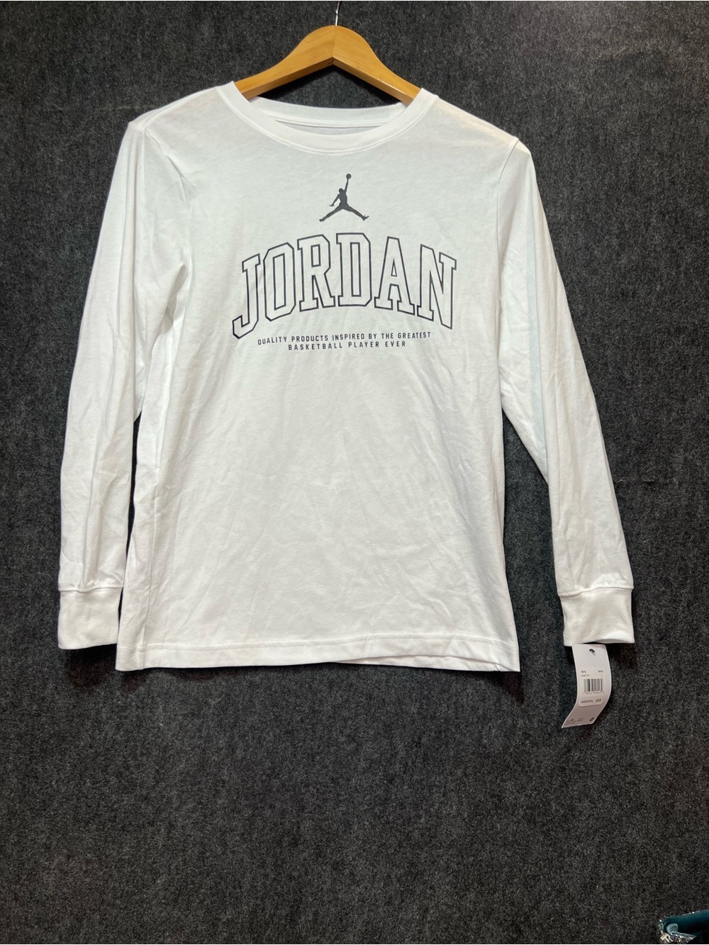 Jordan Sport Kids' White Long-Sleeve Graphic Tee Size L (12-13 years old)